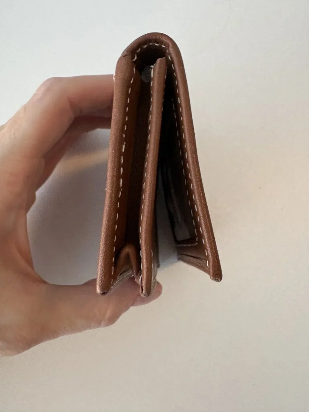 NEW Levenger Brown Leather Bifold Wallet - Contrast Stitch